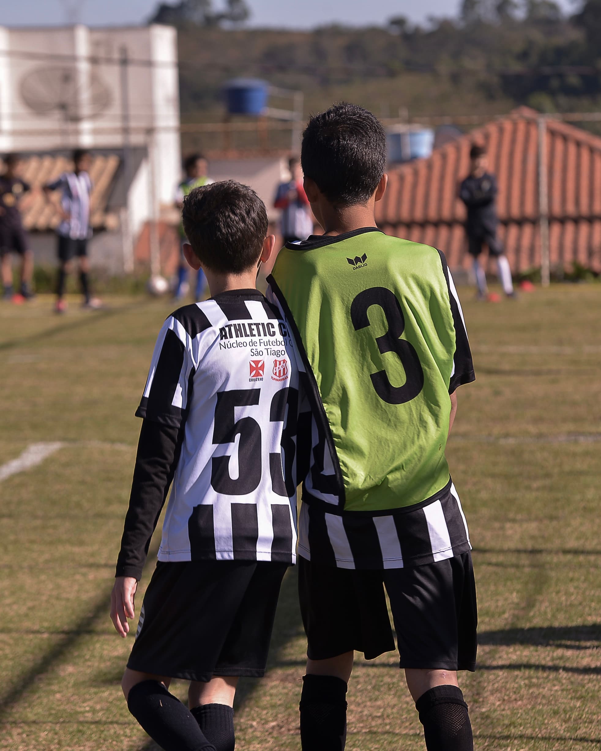 AMG Brasil apoia programa para jovens atletas de futebol