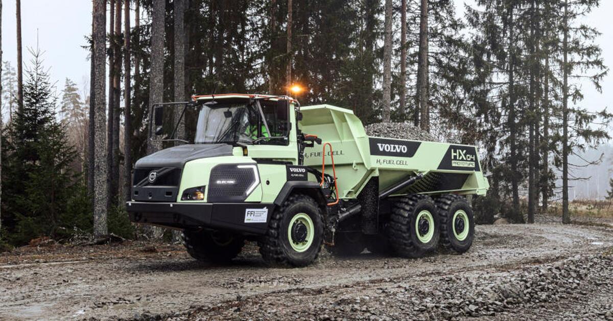 Caminhão articulado da Volvo CE completa 50 anos - Frota&Cia